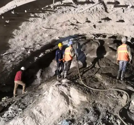 海州拱顶带模注浆料的施工流程及注意事项